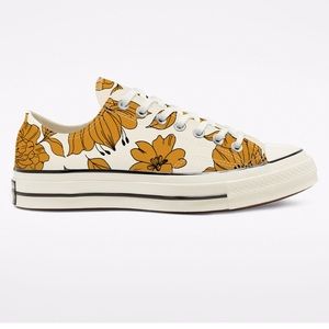 NWT Converse Vintage Floral Chuck 70